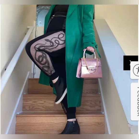 Sneakers for 2024 and beyond! Size 7 women's! - Picture 6 of 10